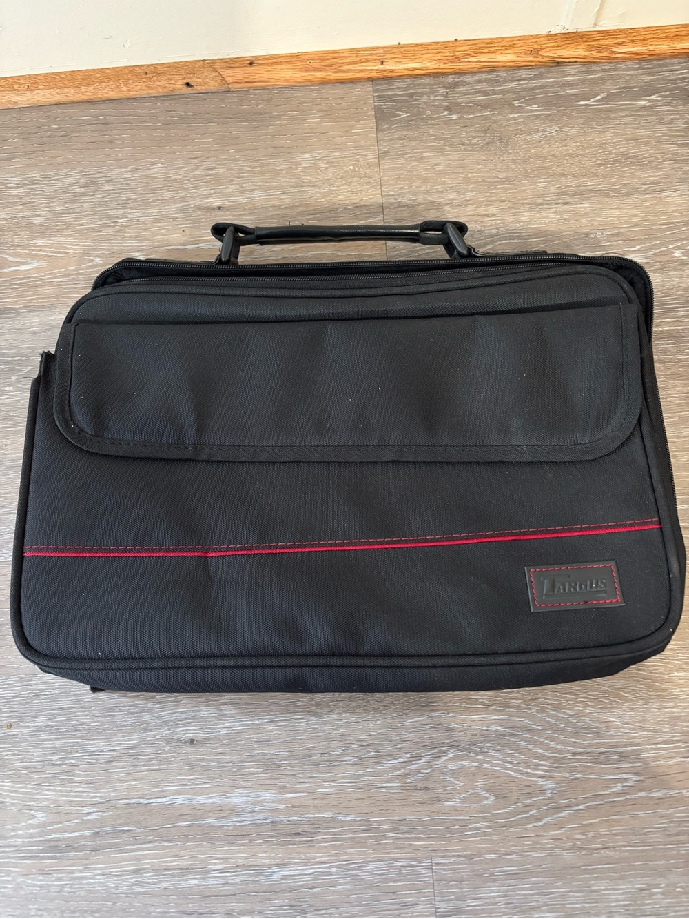 Targus Black Laptop Bag with Red Stitching